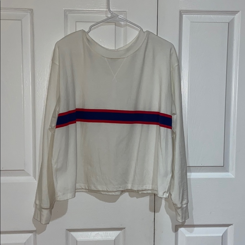 long sleeve sweatshirt crew neck